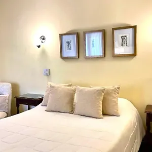 Hotel Inés
